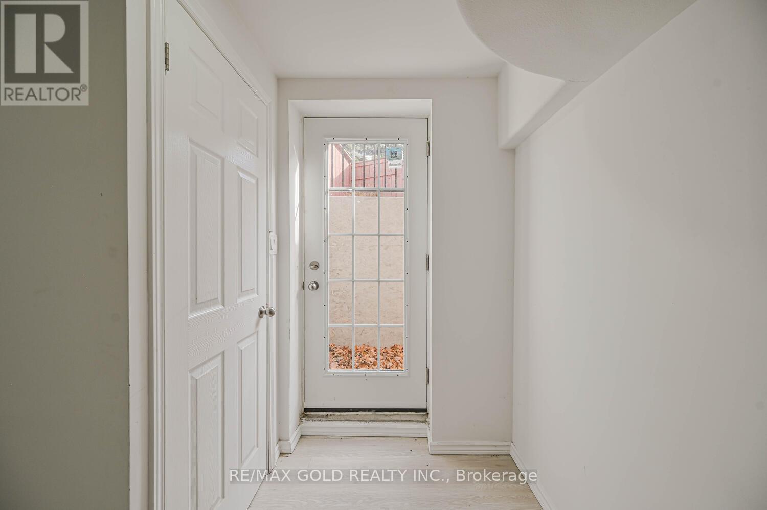 51 Jack Rabbit Crescent, Brampton, Ontario L6R 2E4 - Photo 37 - W12570028