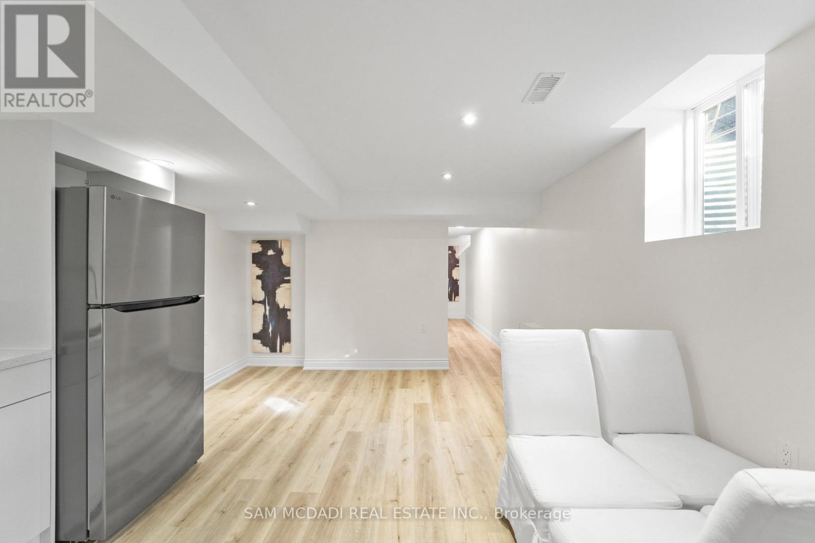 904 Somerville Terrace, Milton, Ontario  L9T 5T9 - Photo 2 - W12579760