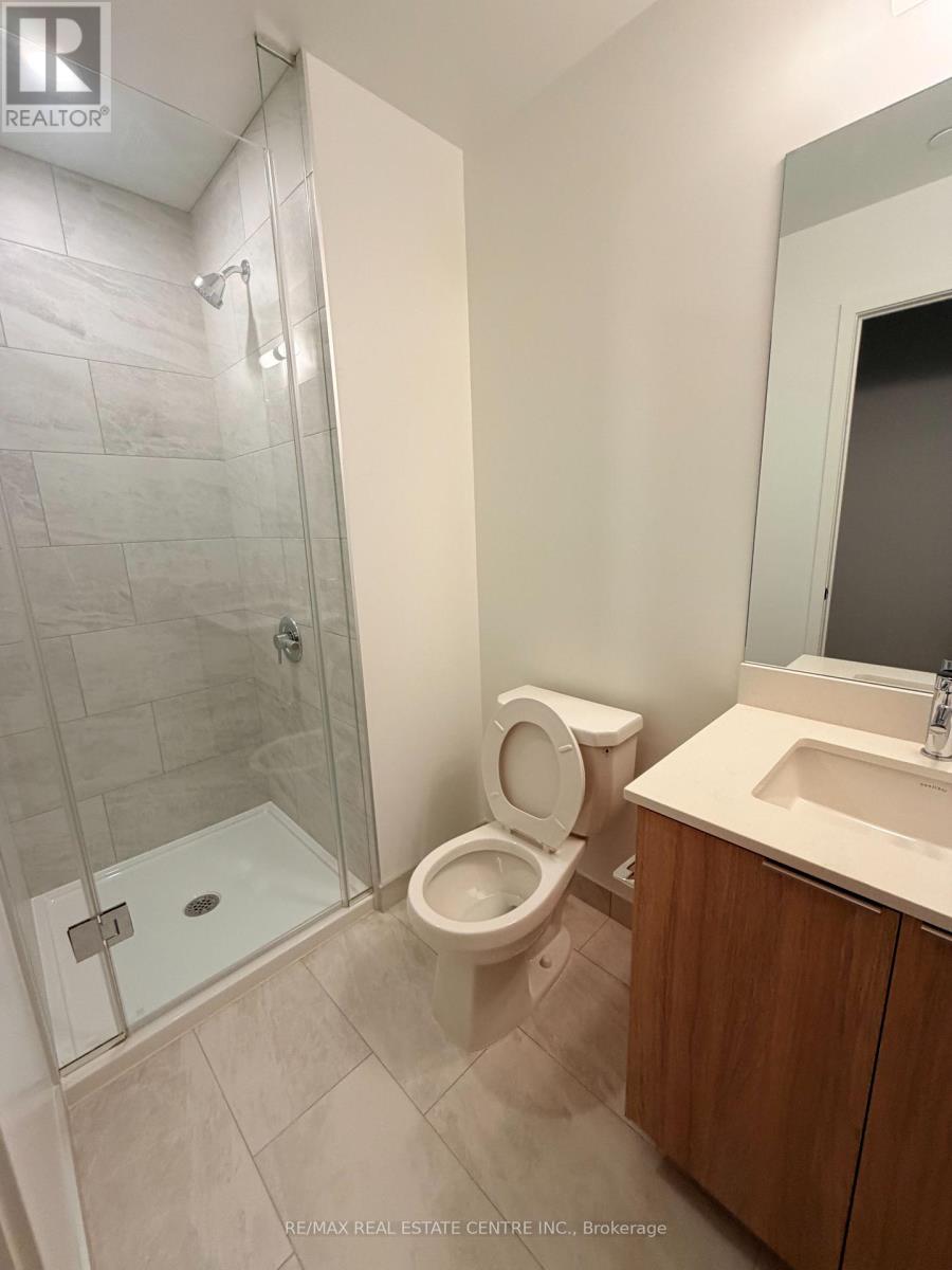 2308 - 395 Square One Drive, Mississauga, Ontario  L5B 0P6 - Photo 13 - W12579828