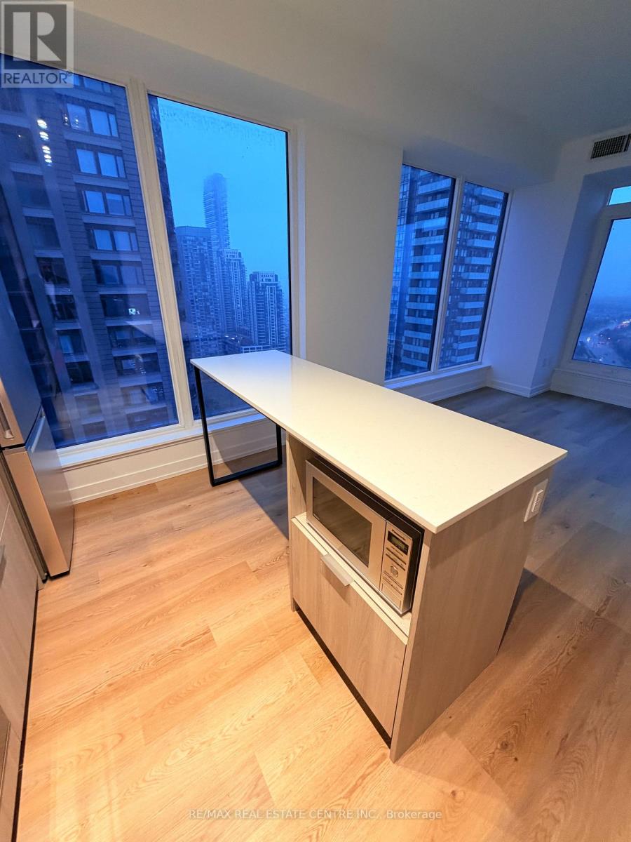 2308 - 395 Square One Drive, Mississauga, Ontario  L5B 0P6 - Photo 18 - W12579828