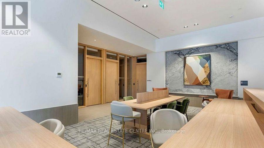 2308 - 395 Square One Drive, Mississauga, Ontario  L5B 0P6 - Photo 8 - W12579828
