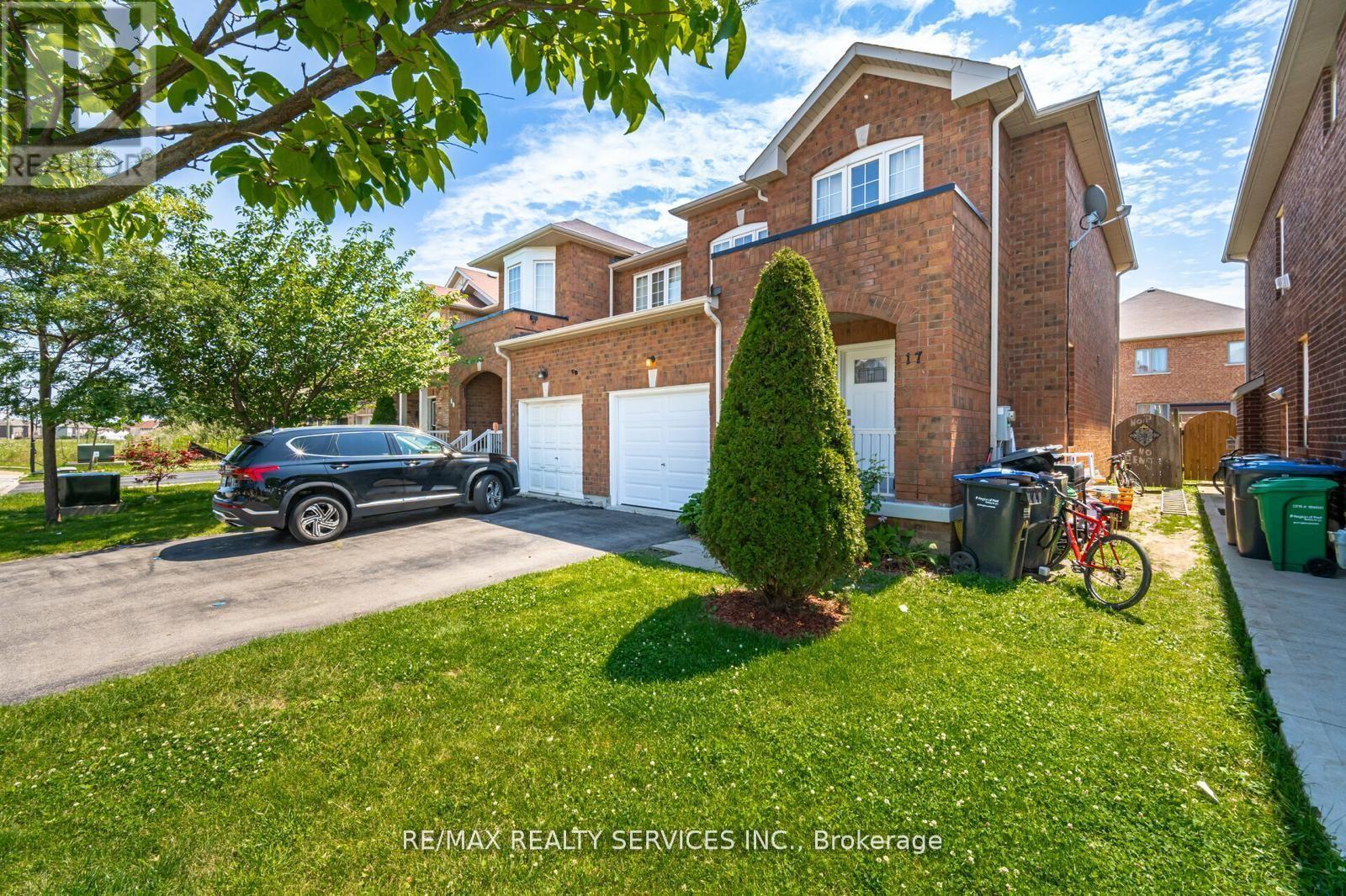 17 Dawes Road, Brampton, Ontario  L6X 0R8 - Photo 2 - W12579844