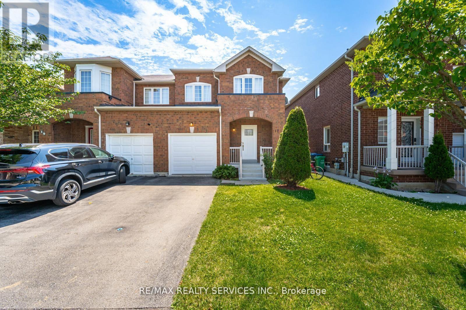 17 Dawes Road, Brampton, Ontario  L6X 0R8 - Photo 3 - W12579844