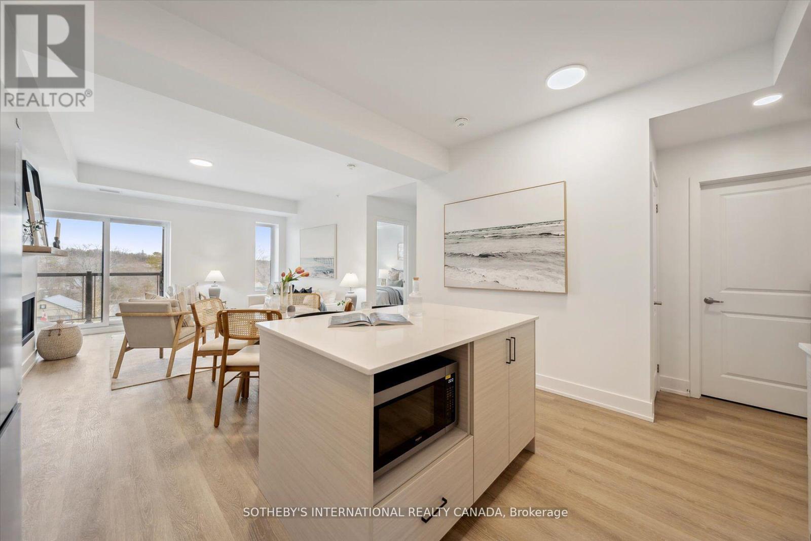 306 - 19b West Street N, Kawartha Lakes, Ontario K0M 1N0 - Photo 25 - X12494076