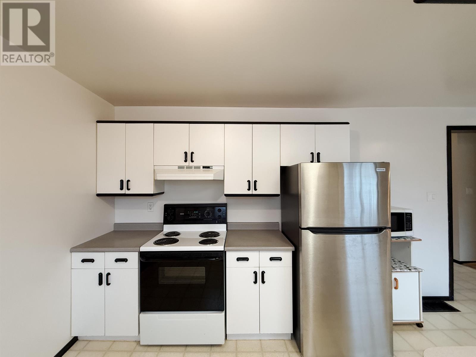 63 Peter Street West, Kenora, Ontario  P9N 3R4 - Photo 15 - TB253554