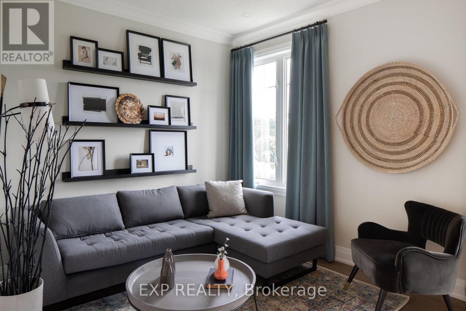 2494 Half Moon Bay Road, Ottawa, Ontario  K2J 6K6 - Photo 3 - X12579908