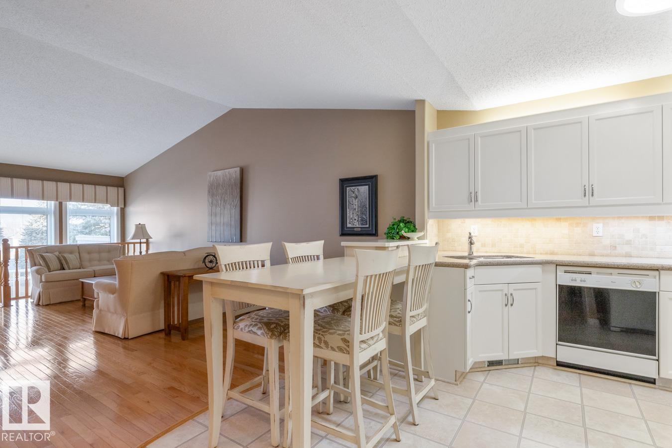 6572 158 Av Nw, Edmonton, Alberta  T5Y 2S7 - Photo 5 - E4466633