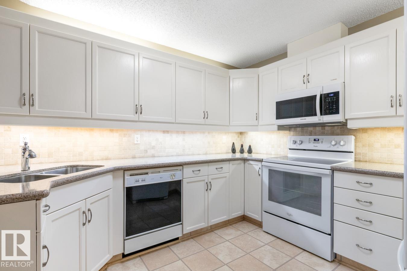 6572 158 Av Nw, Edmonton, Alberta  T5Y 2S7 - Photo 9 - E4466633