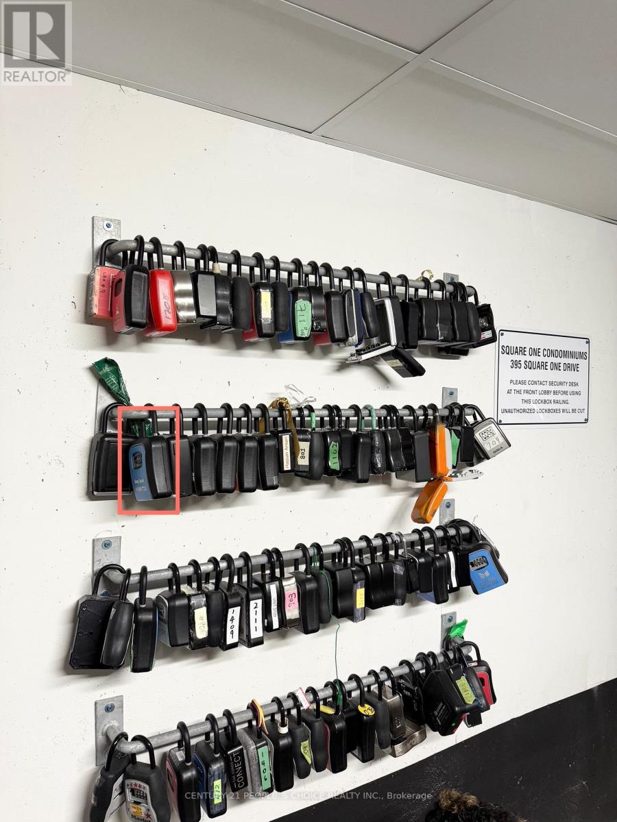 2512 - 395 Square One Drive, Mississauga, Ontario  L5B 0P6 - Photo 16 - W12576718