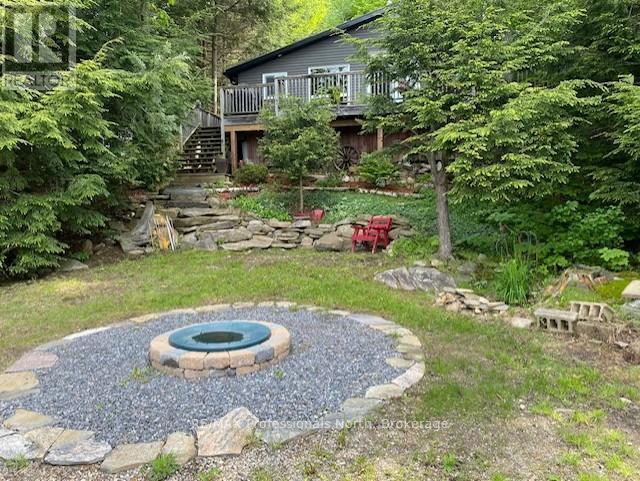 5541 Kennisis Lake Road, Dysart Et Al, Ontario  K0M 1S0 - Photo 3 - X12579910