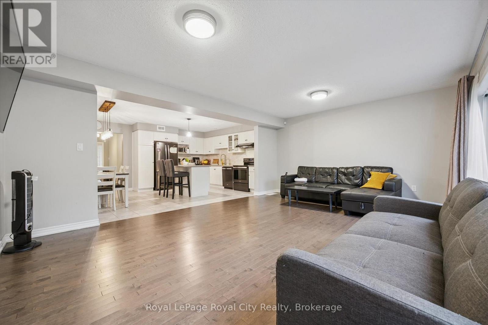 82 Couling Crescent, Guelph, Ontario  N1E 0J8 - Photo 6 - X12579950