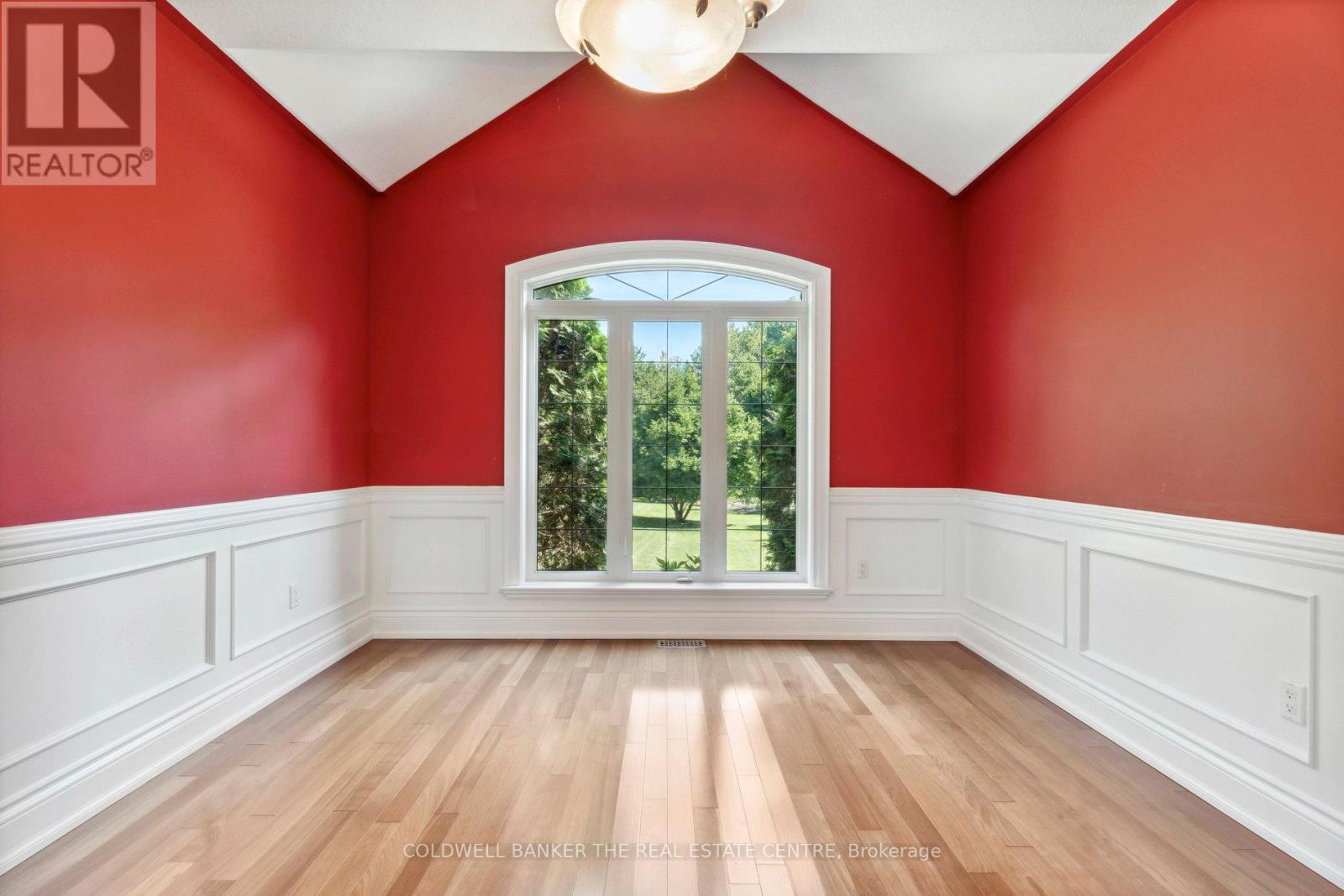 54 Pine Post Road, Georgina, Ontario  L0E 1P0 - Photo 14 - N12356438