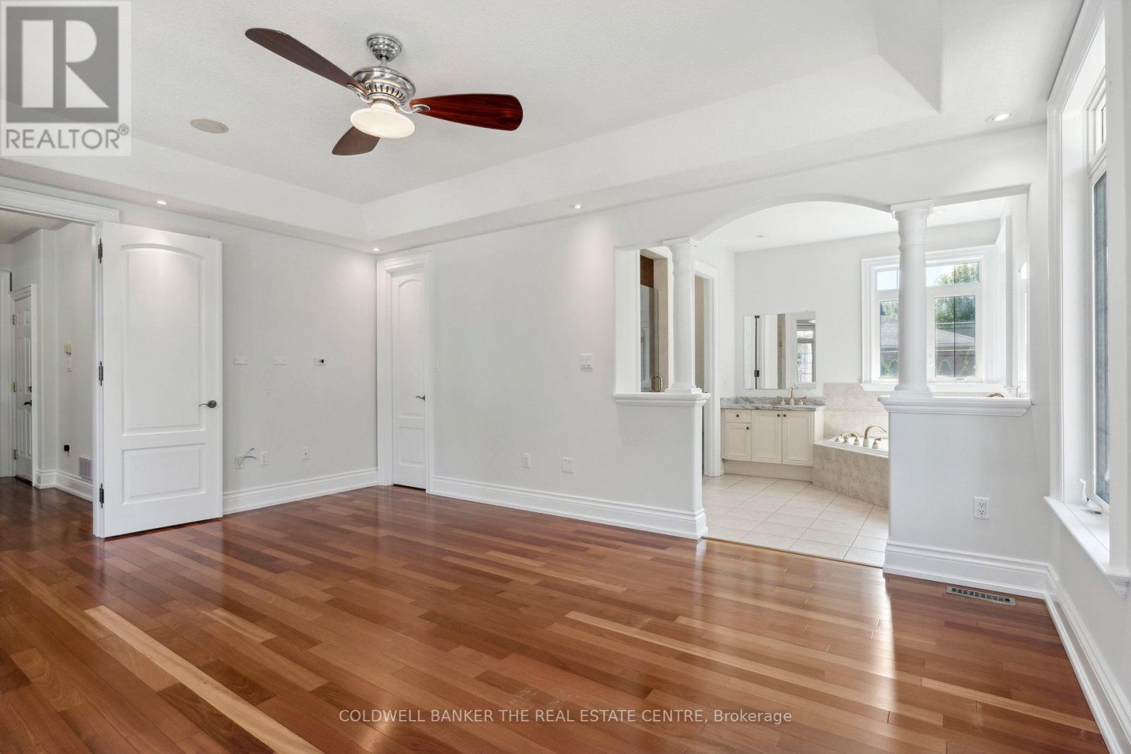 54 Pine Post Road, Georgina, Ontario  L0E 1P0 - Photo 23 - N12356438