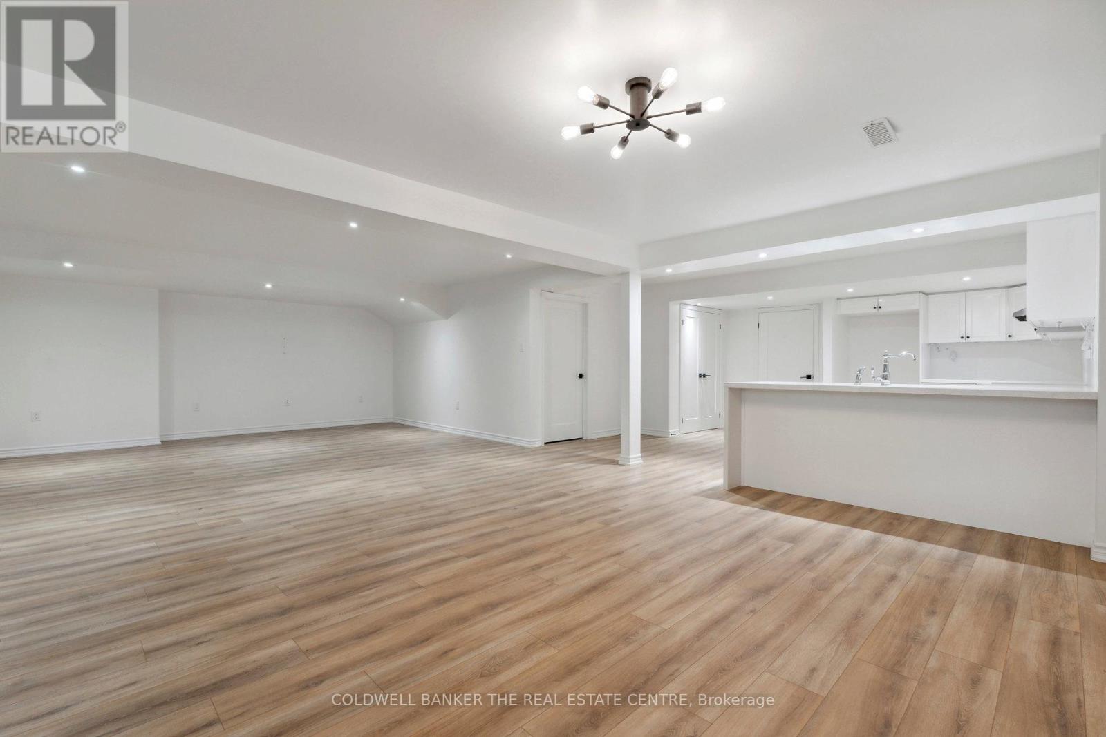 54 Pine Post Road, Georgina, Ontario  L0E 1P0 - Photo 36 - N12356438