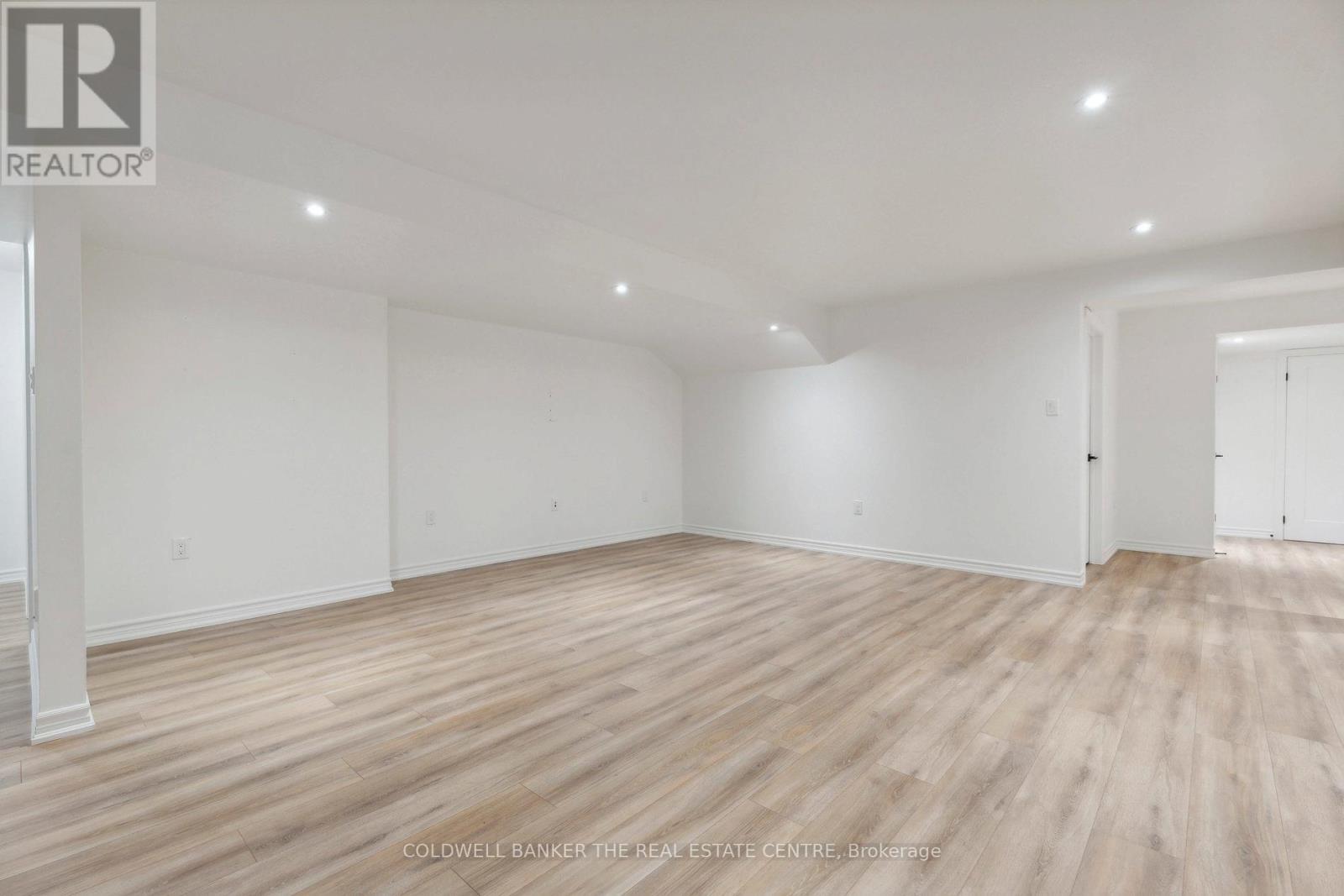 54 Pine Post Road, Georgina, Ontario  L0E 1P0 - Photo 38 - N12356438