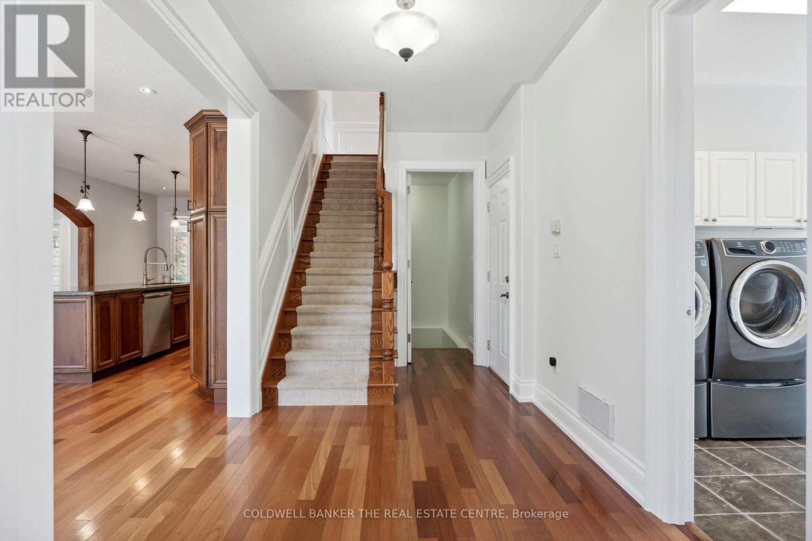 54 Pine Post Road, Georgina, Ontario  L0E 1P0 - Photo 21 - N12356438