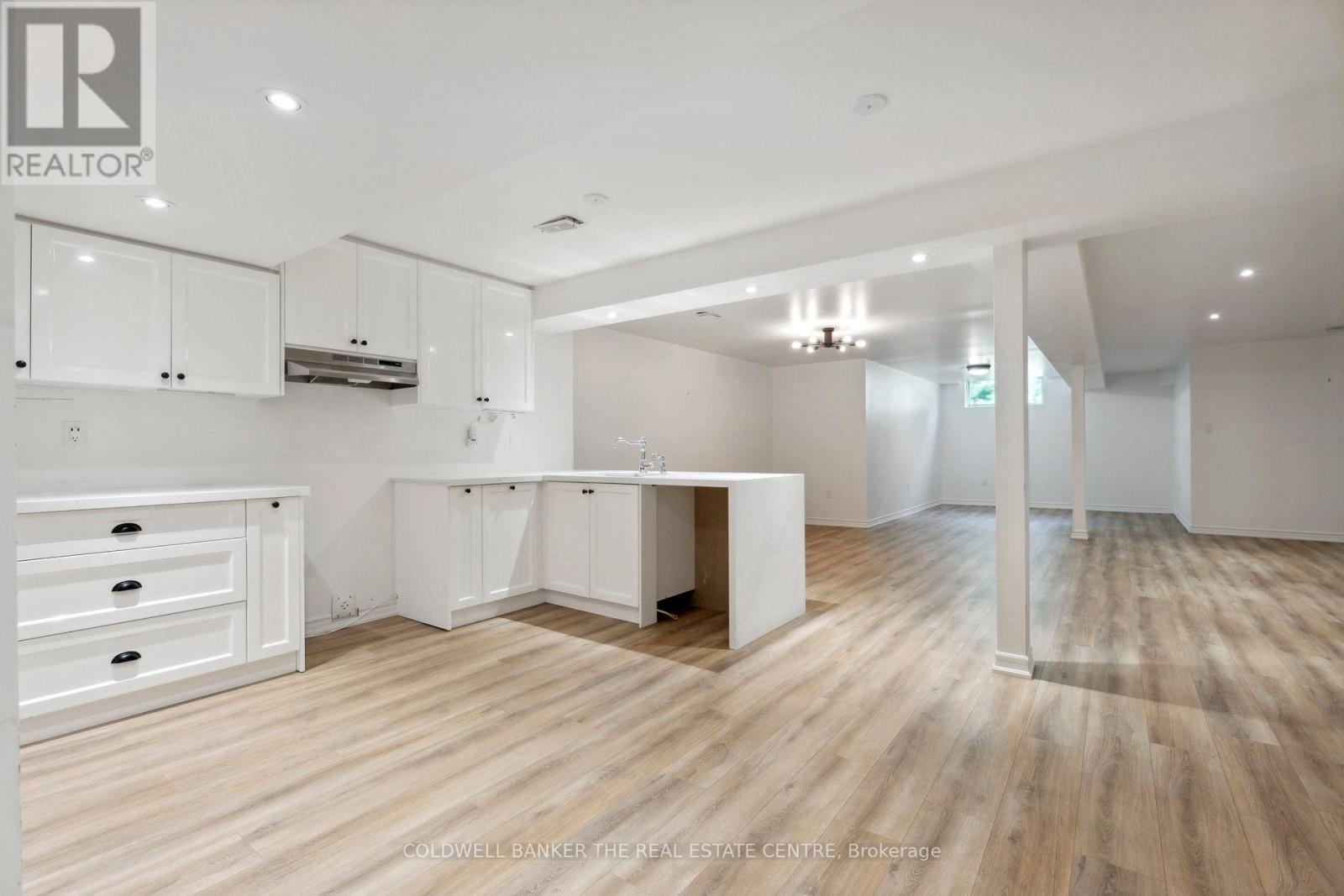 54 Pine Post Road, Georgina, Ontario  L0E 1P0 - Photo 34 - N12356438