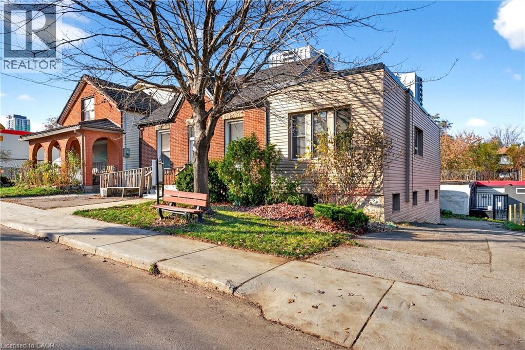 179 Hess Street N, Hamilton, Ontario  L8R 2T1 - Photo 3 - 40789931