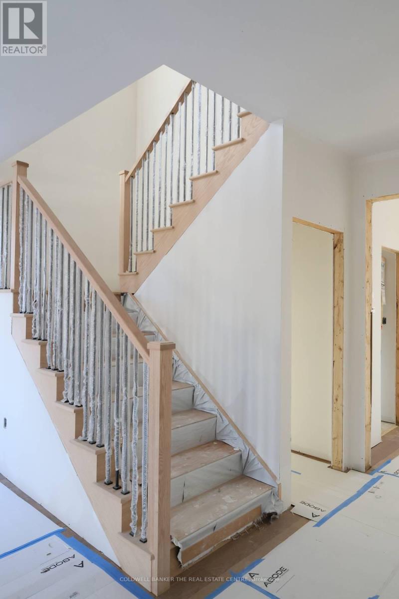 4 Fisher Road, Kawartha Lakes, Ontario  K9V 0P9 - Photo 7 - X12367238