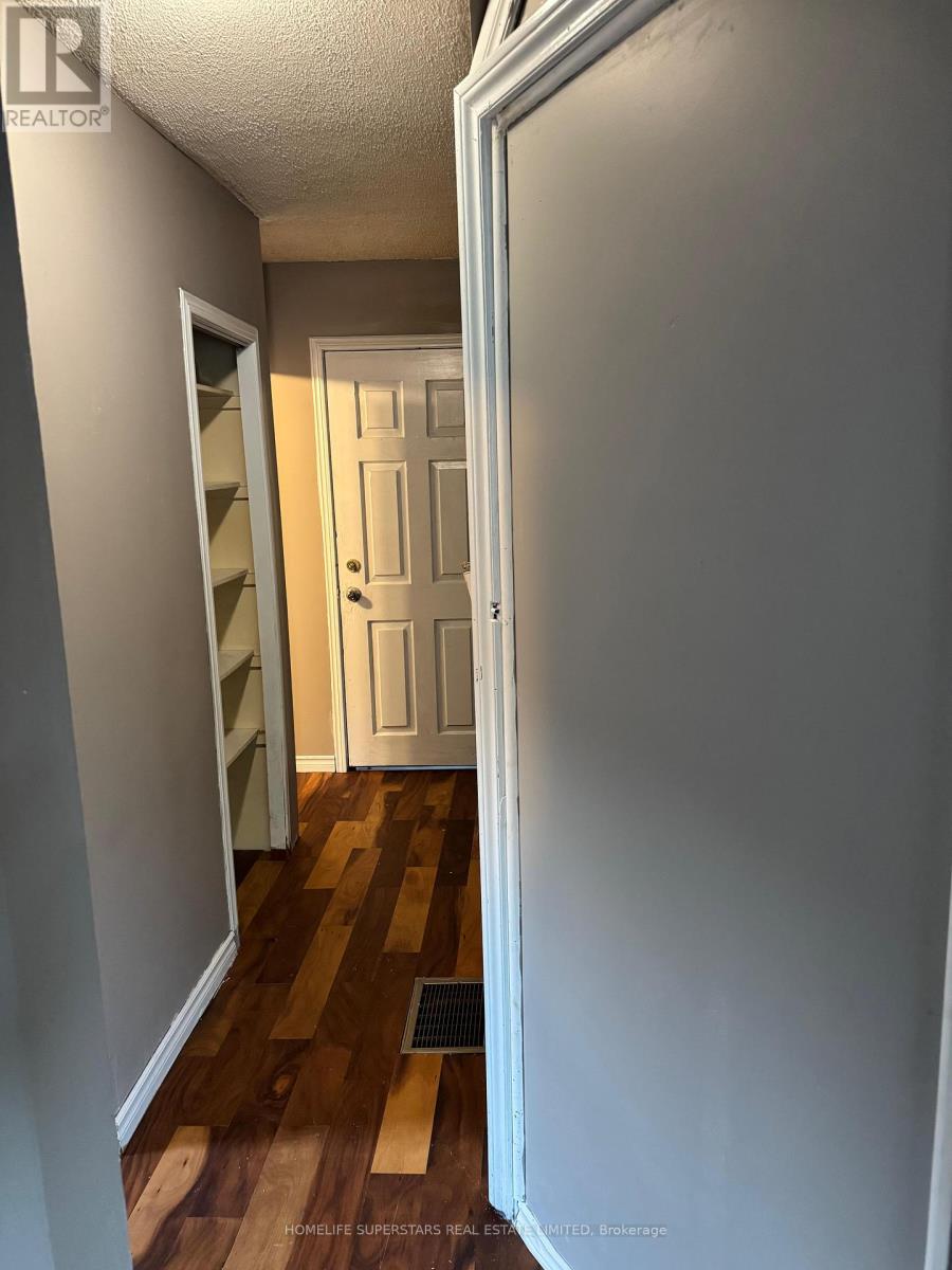 Unit#1 - 6391 Mcleod Road, Niagara Falls, Ontario  L2G 3G2 - Photo 15 - X12500384