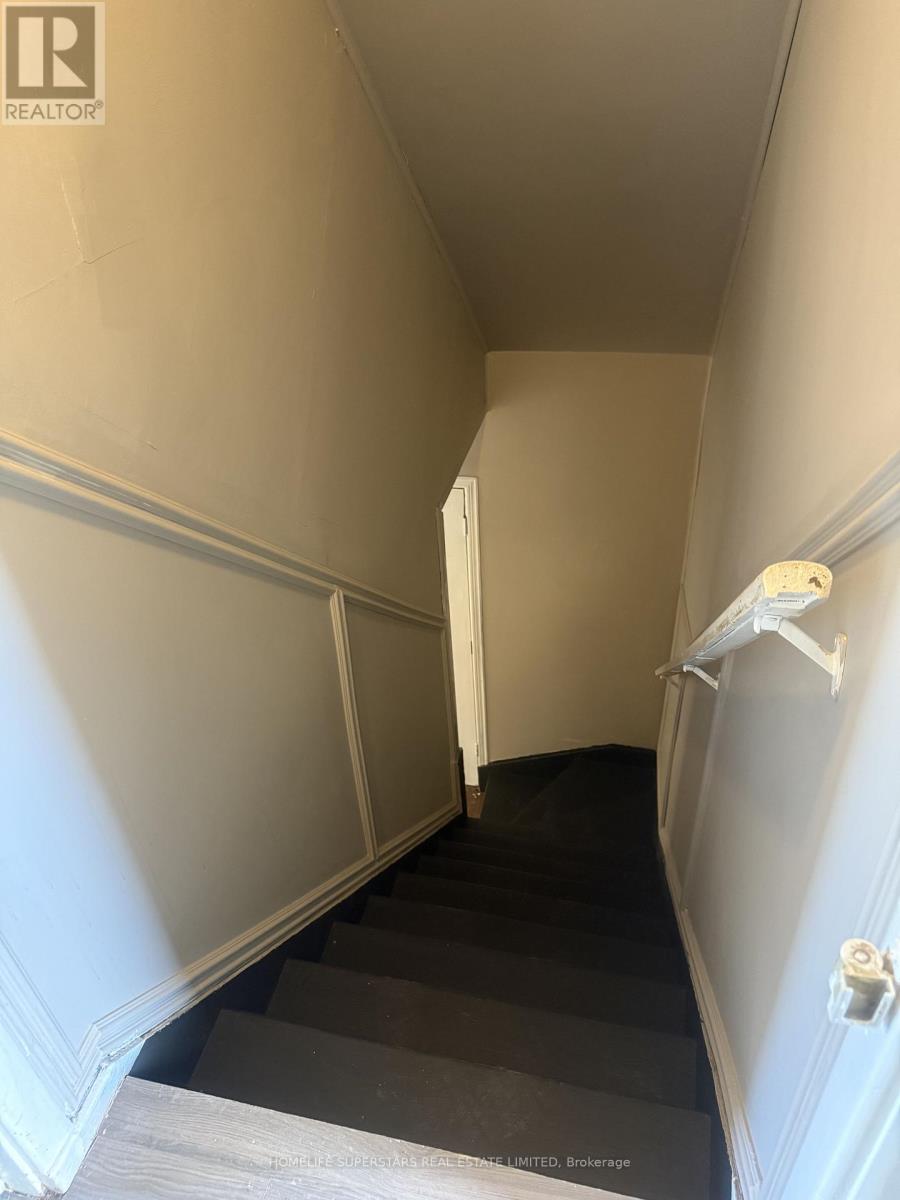 Unit#1 - 6391 Mcleod Road, Niagara Falls, Ontario  L2G 3G2 - Photo 8 - X12500384