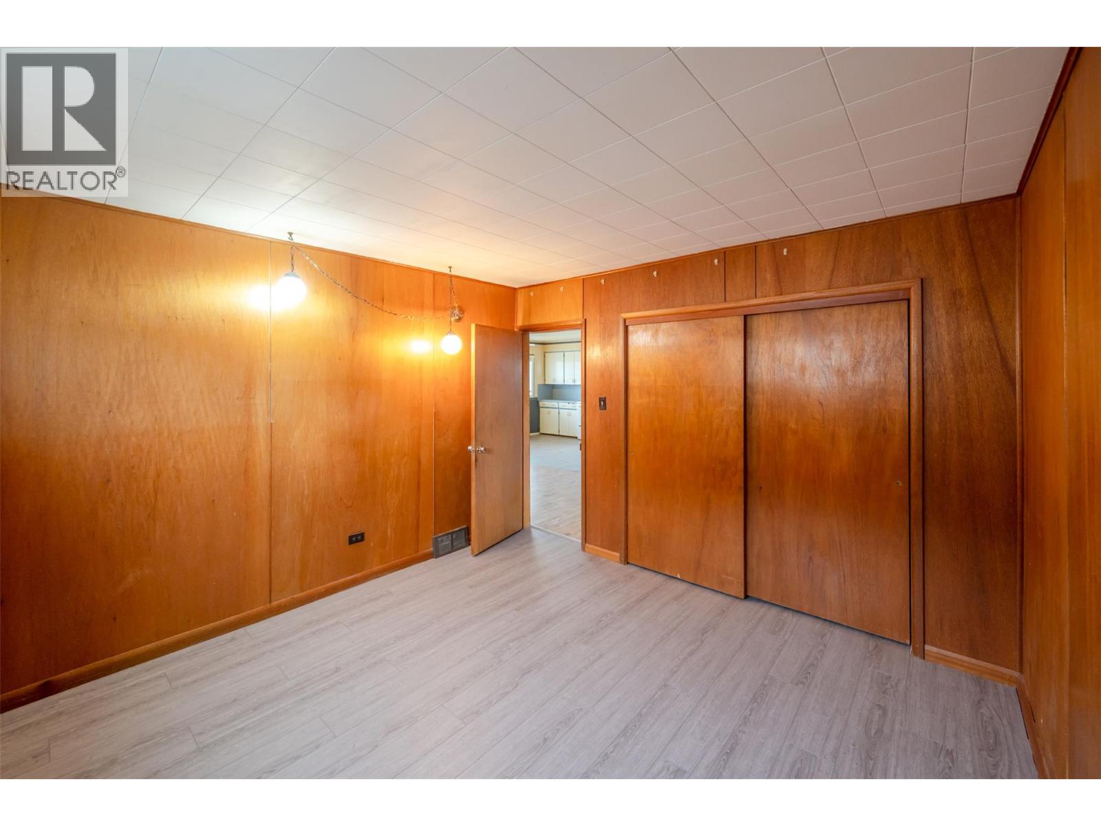 856 School Avenue, Oliver, British Columbia  V0H 1T6 - Photo 17 - 10370075