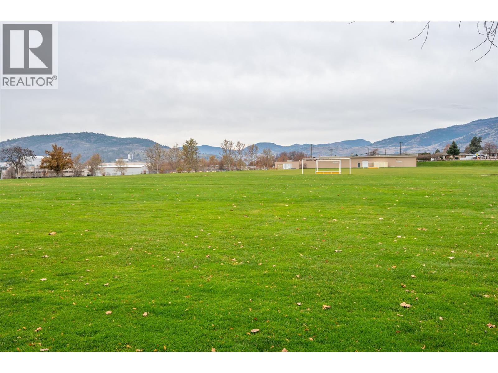 856 School Avenue, Oliver, British Columbia  V0H 1T6 - Photo 48 - 10370075