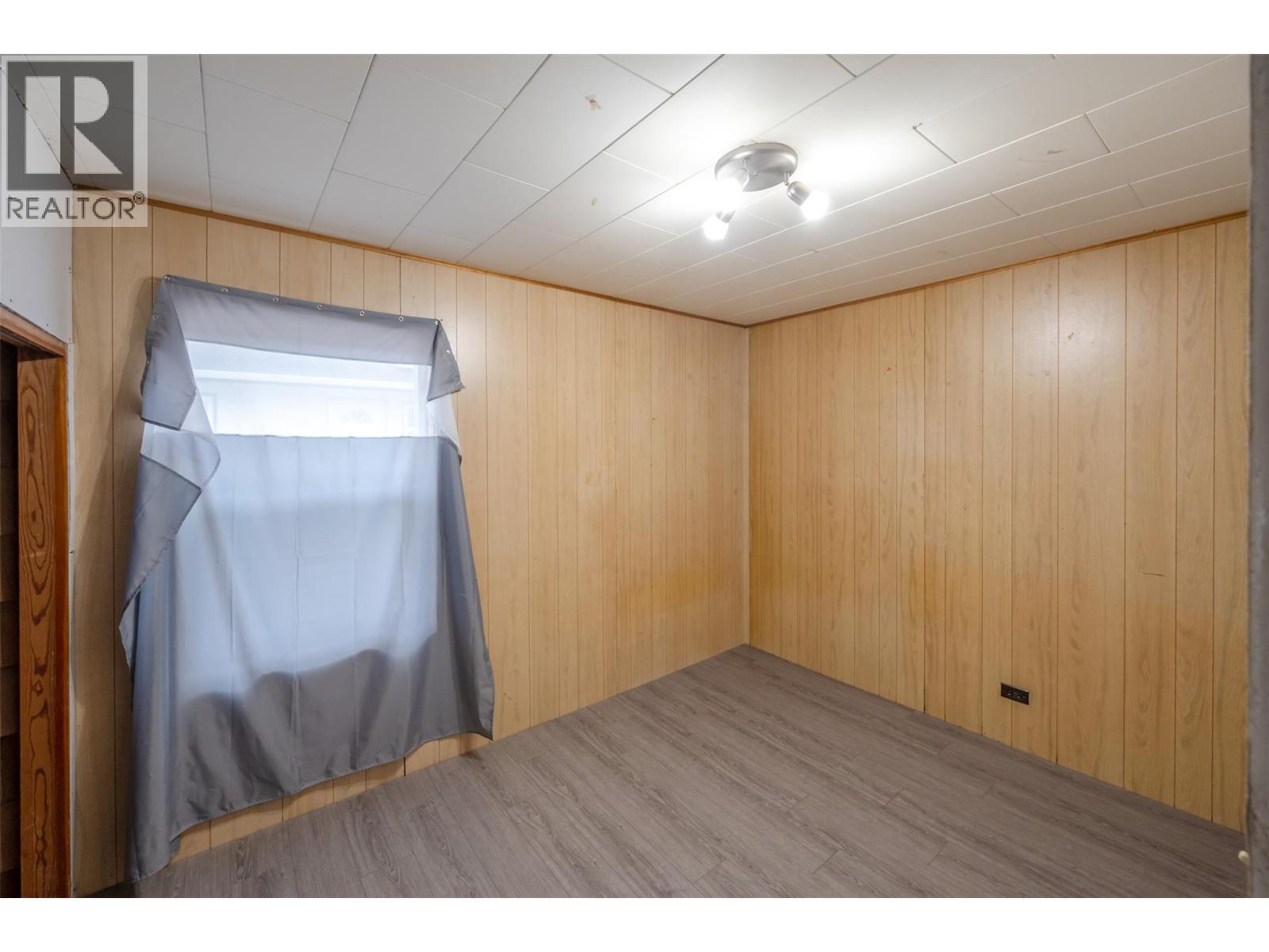 856 School Avenue, Oliver, British Columbia  V0H 1T6 - Photo 13 - 10370075