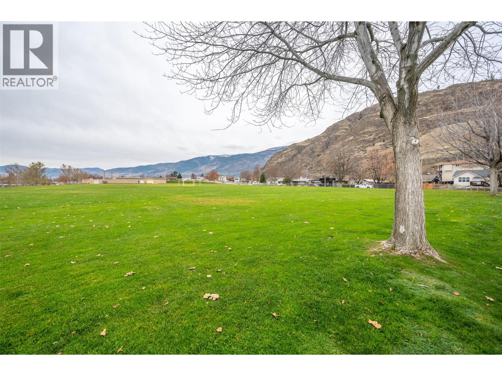 856 School Avenue, Oliver, British Columbia  V0H 1T6 - Photo 47 - 10370075