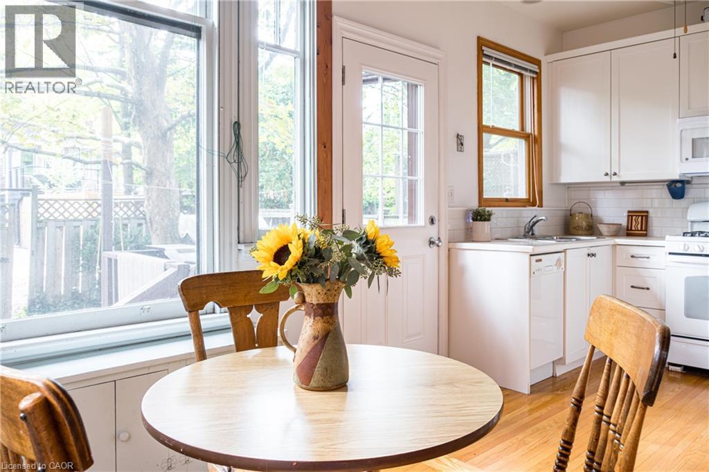 219 Charlton Avenue W, Hamilton, Ontario  L8P 2E3 - Photo 19 - 40790702