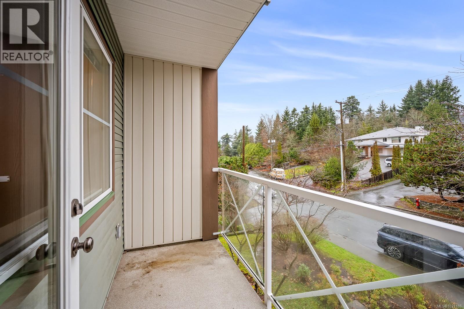 201 129 Back Rd, Courtenay, British Columbia V9N 3W5 - Photo 10 - 1021188