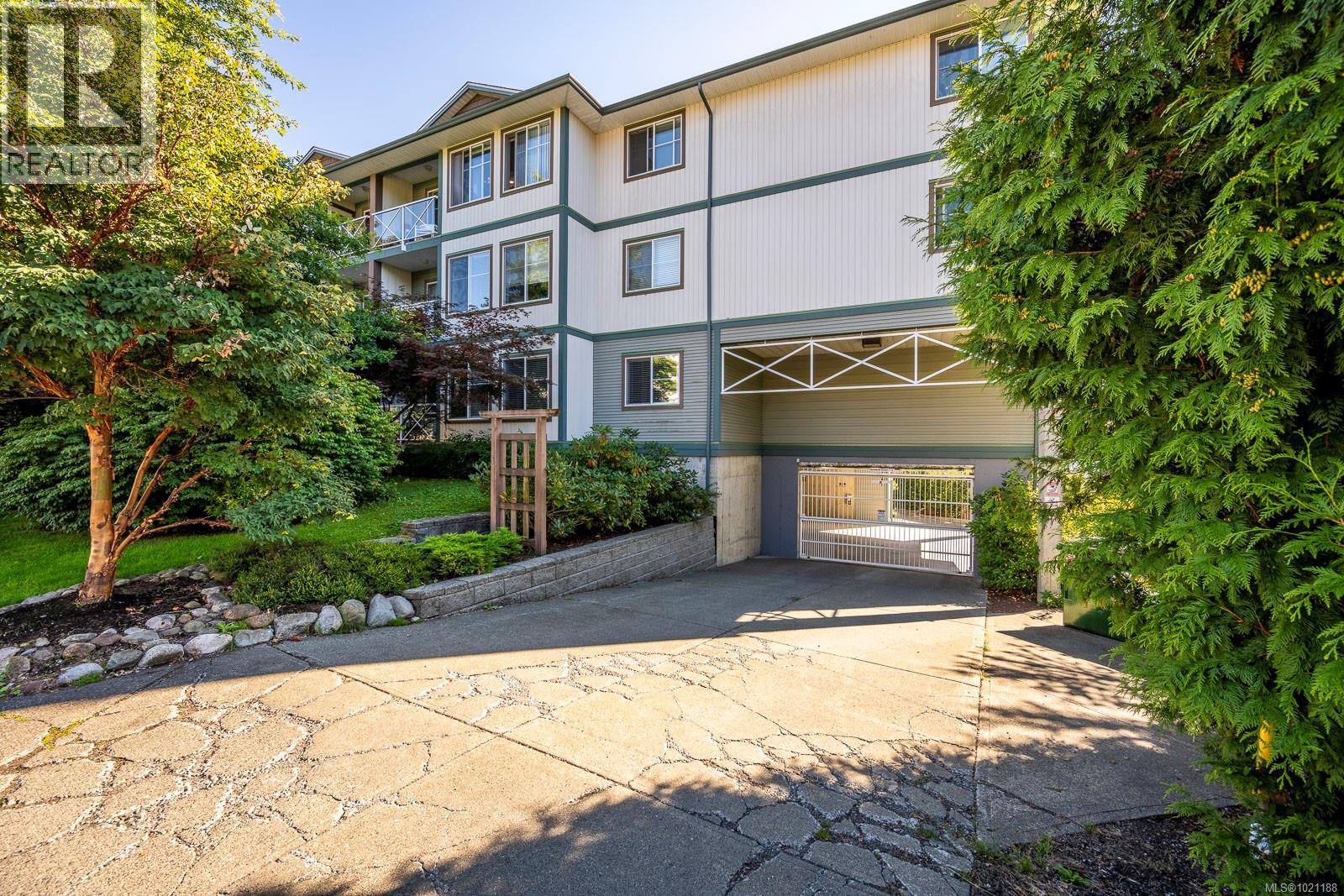 201 129 Back Rd, Courtenay, British Columbia V9N 3W5 - Photo 2 - 1021188