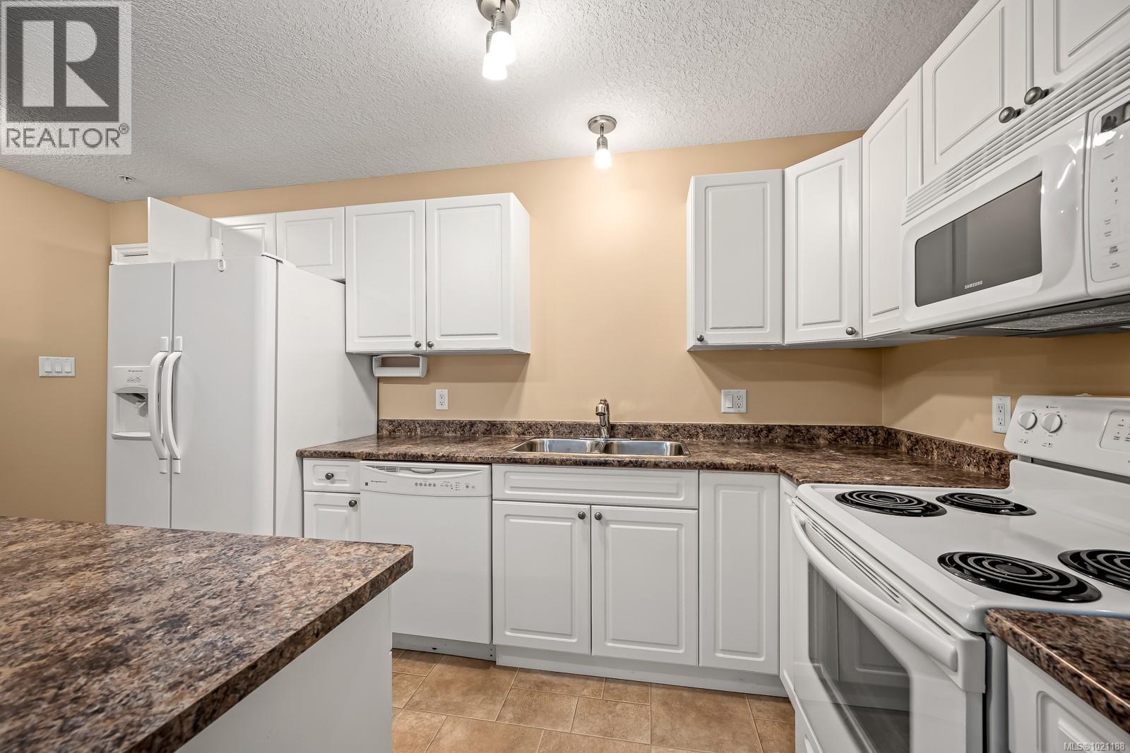 201 129 Back Rd, Courtenay, British Columbia V9N 3W5 - Photo 6 - 1021188