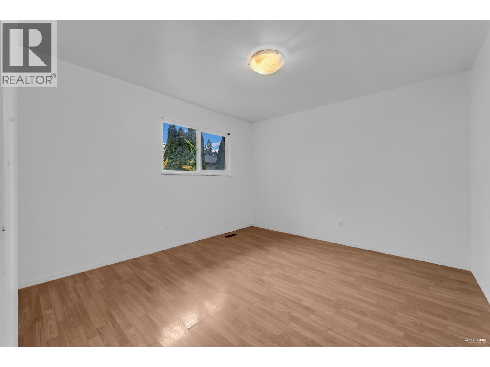 3235 Dunkirk Avenue, Coquitlam, British Columbia  V3E 1G8 - Photo 30 - R3070326