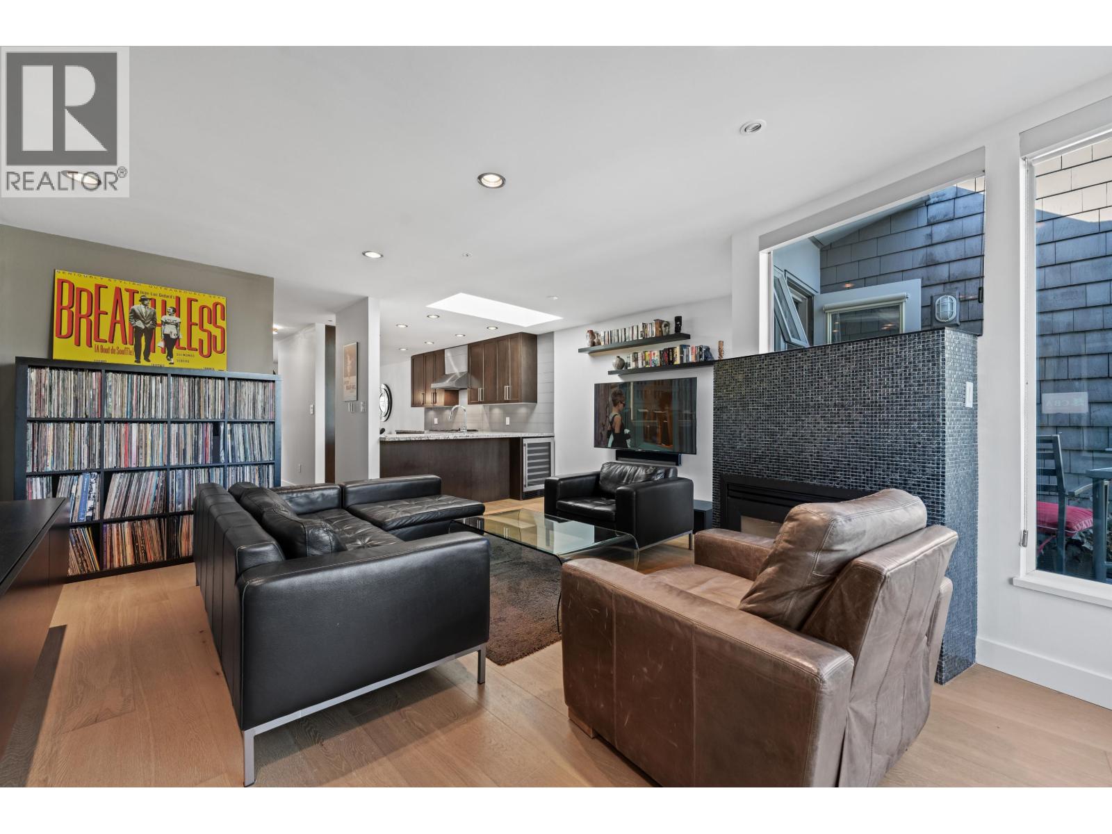 325 638 W 7th Avenue, Vancouver, British Columbia  V5Z 1B5 - Photo 4 - R3057891