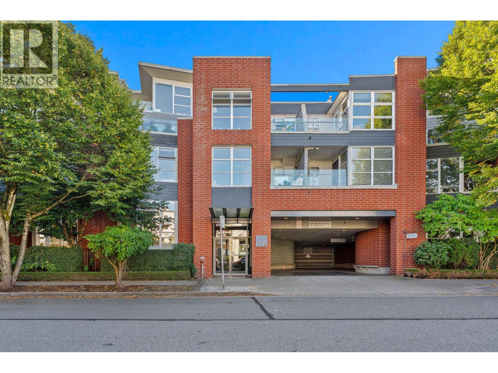 325 638 W 7th Avenue, Vancouver, British Columbia  V5Z 1B5 - Photo 1 - R3057891