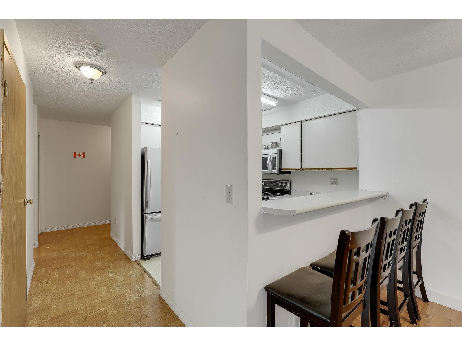 208 7175 134 Street, Surrey, British Columbia V3W 4T1 - Photo 7 - R3070343