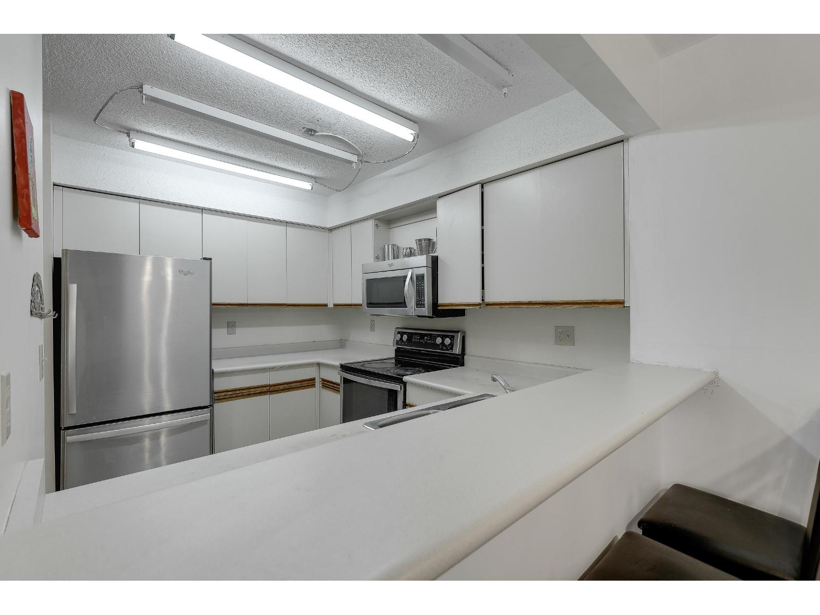 208 7175 134 Street, Surrey, British Columbia V3W 4T1 - Photo 12 - R3070343