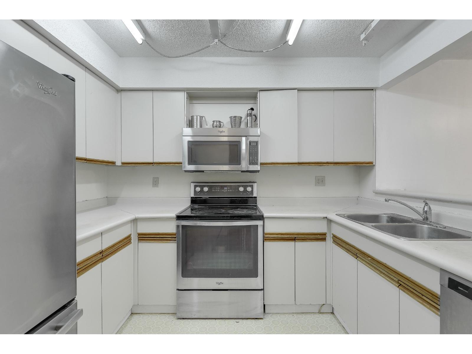 208 7175 134 Street, Surrey, British Columbia V3W 4T1 - Photo 14 - R3070343