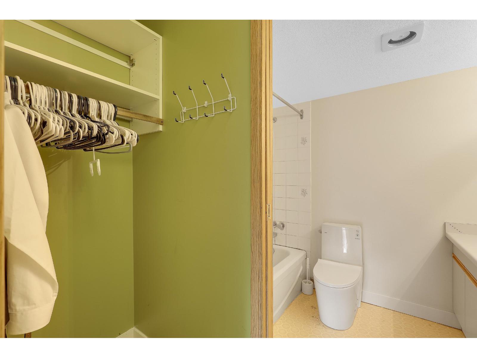 208 7175 134 Street, Surrey, British Columbia V3W 4T1 - Photo 18 - R3070343