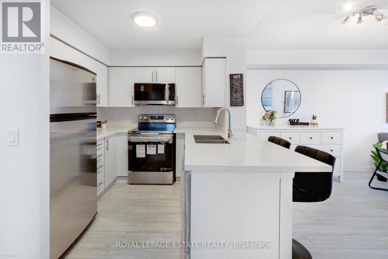 4978 Yonge Street, Toronto, Ontario M2N 7G8 - Photo 6 - C12579996