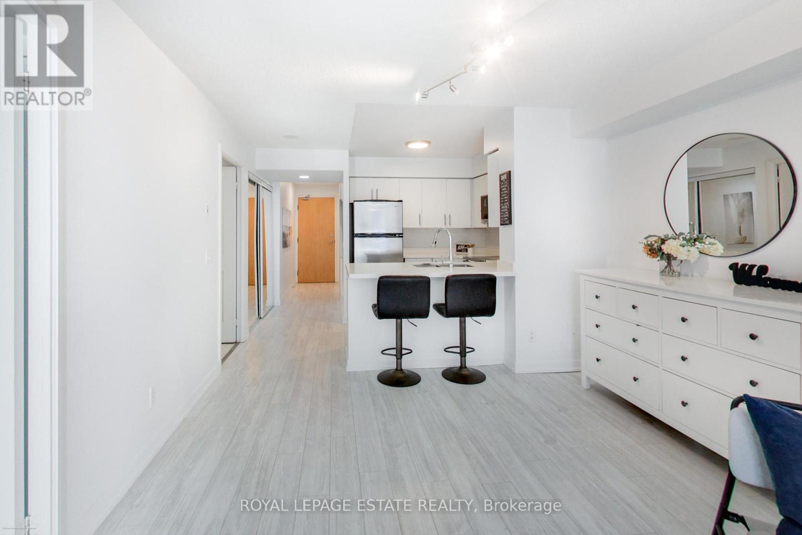 4978 Yonge Street, Toronto, Ontario M2N 7G8 - Photo 8 - C12579996