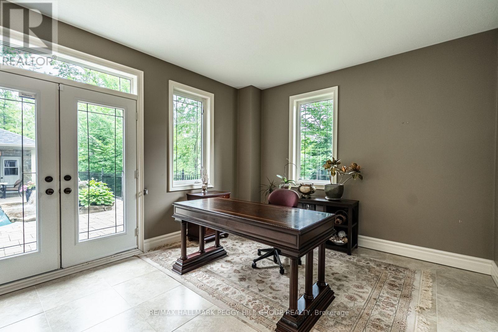 32 Gallagher Crescent, Springwater, Ontario  L9X 0K1 - Photo 15 - S12438331