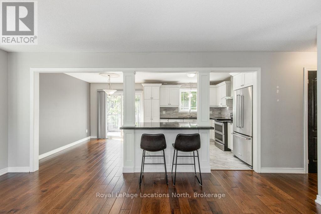 88 61st Street S, Wasaga Beach, Ontario  L9Z 2Z3 - Photo 10 - S12580024