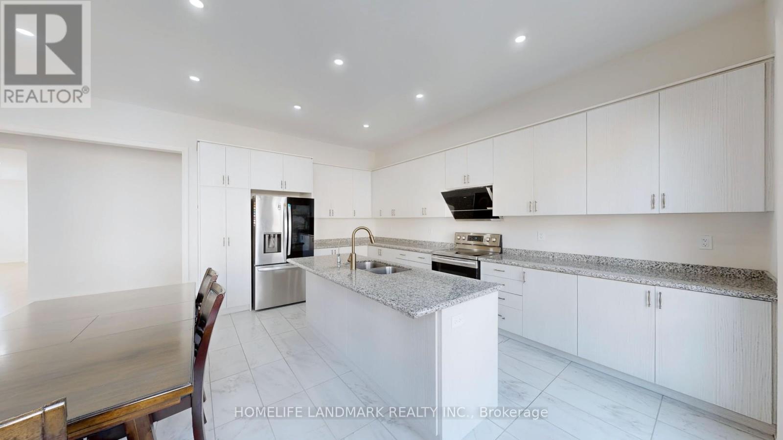 208 Wesmina Avenue, Whitchurch-Stouffville, Ontario  L4A 0R8 - Photo 14 - N12579870