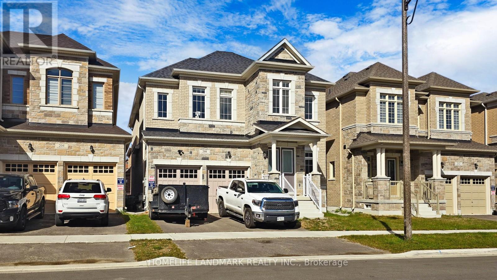 208 Wesmina Avenue, Whitchurch-Stouffville, Ontario  L4A 0R8 - Photo 2 - N12579870