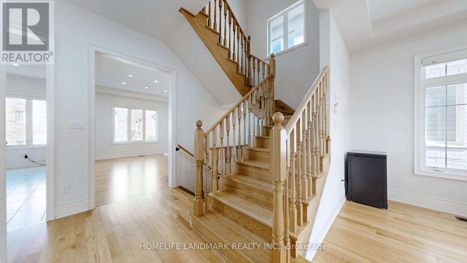 208 Wesmina Avenue, Whitchurch-Stouffville, Ontario  L4A 0R8 - Photo 22 - N12579870