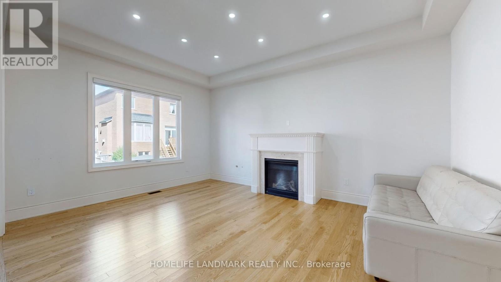 208 Wesmina Avenue, Whitchurch-Stouffville, Ontario  L4A 0R8 - Photo 8 - N12579870