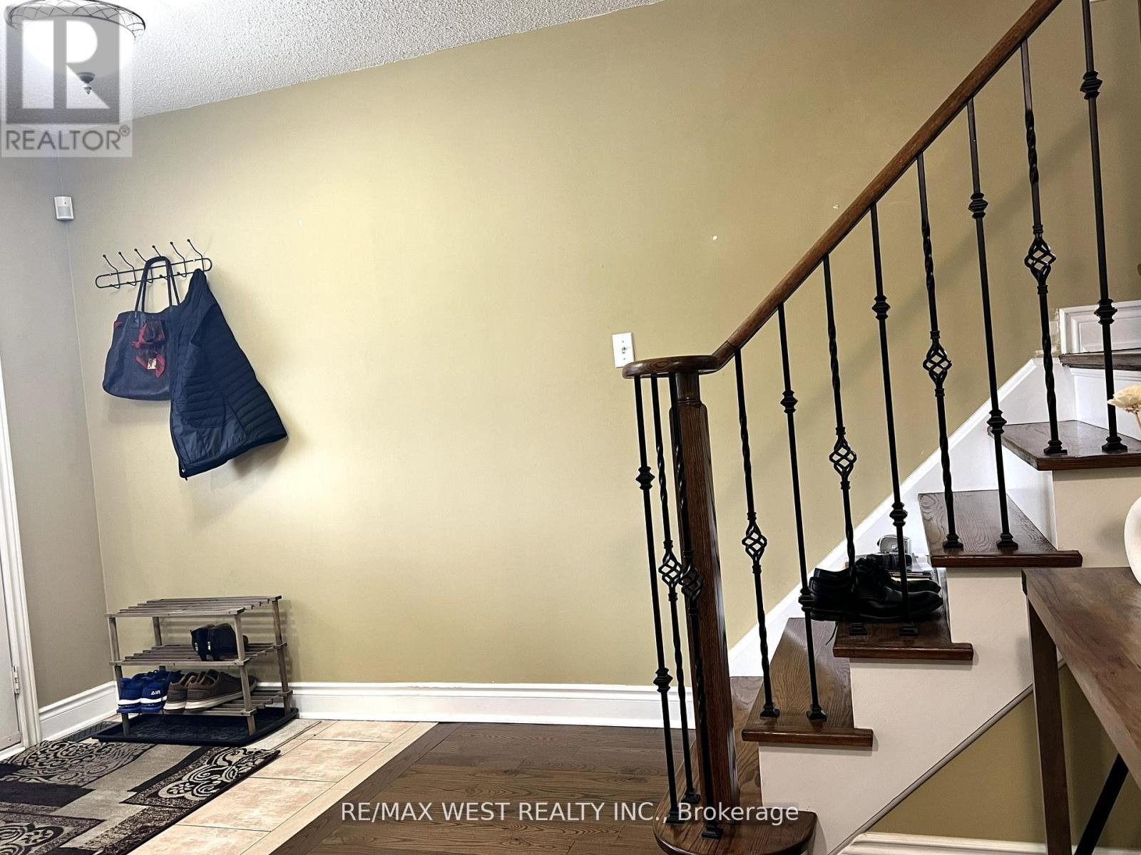 40 Toscana Road, Vaughan, Ontario  L4H 1L5 - Photo 12 - N12579938