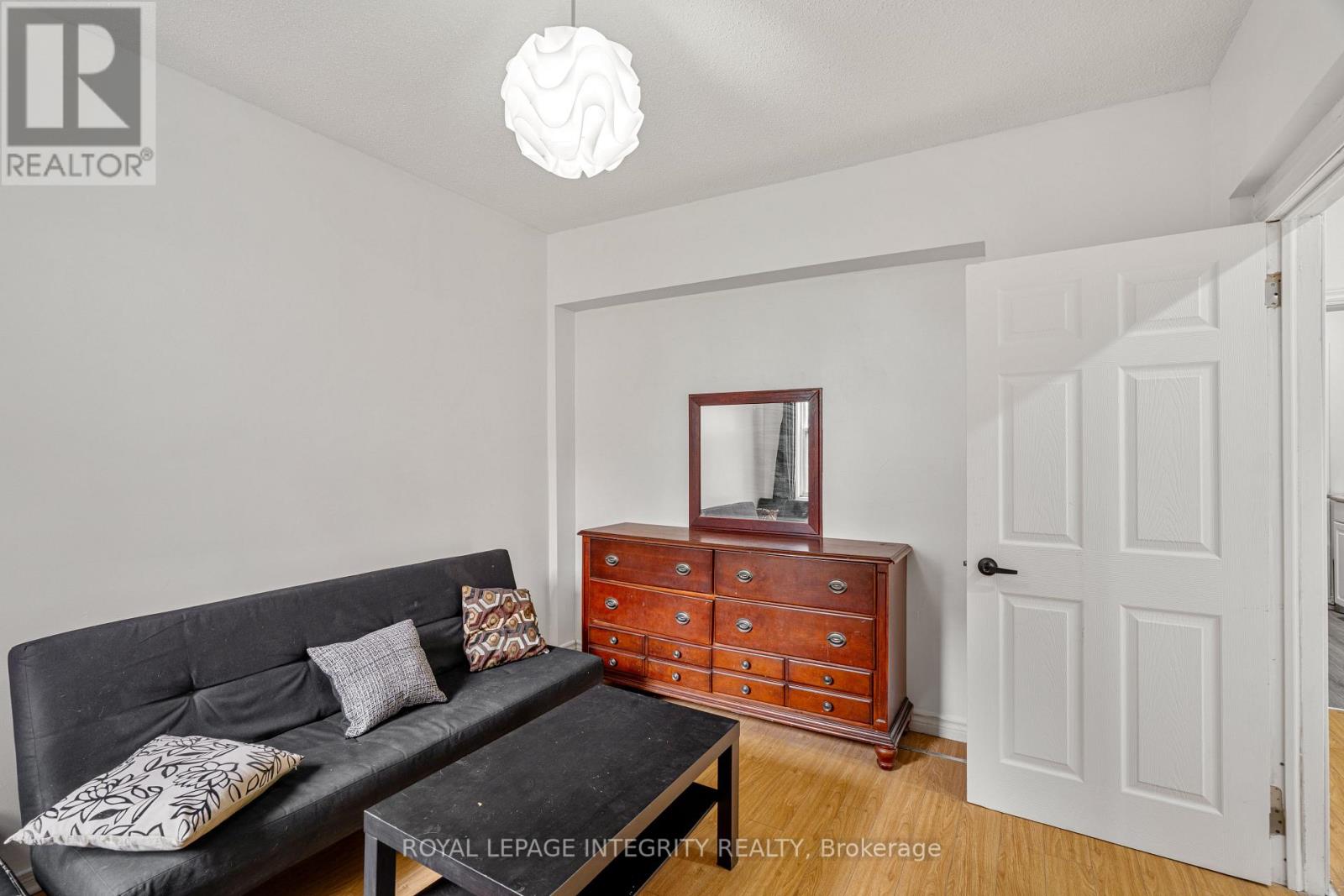 820 Somerset Street W, Ottawa, Ontario  K1R 6R5 - Photo 23 - X12480805